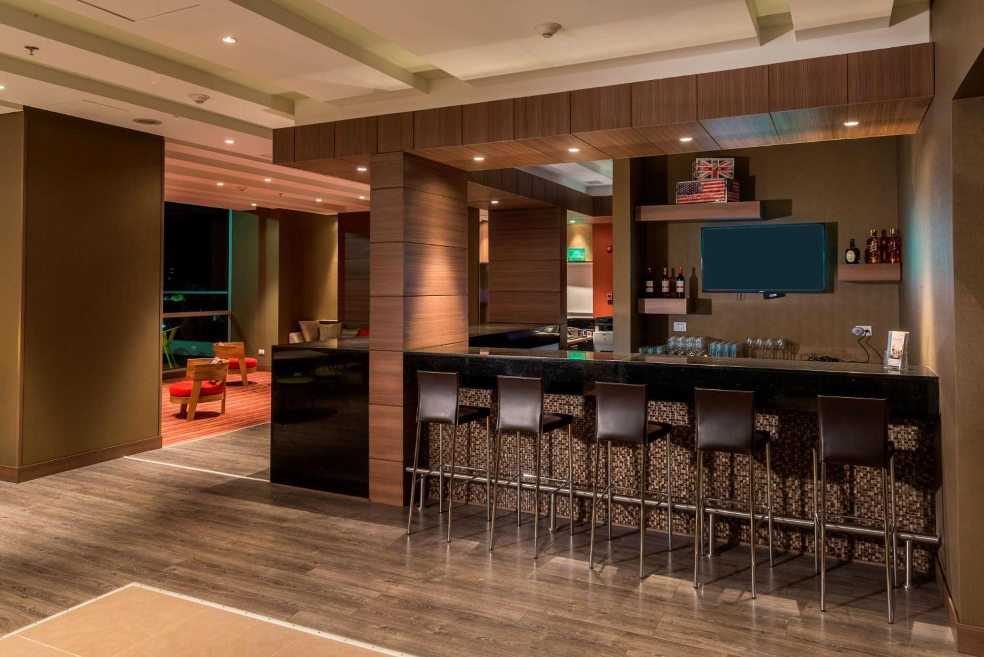 Hampton By Hilton Cali Otel Dış mekan fotoğraf